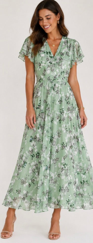 Quirine™ | Glamorous dress that covers the belly